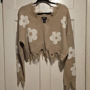 Frayed Floral V-Neck Sweater in Beige